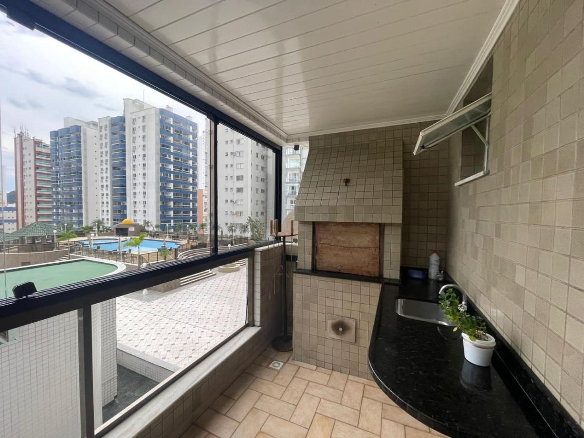 Apto A 30M Da Praia Sobre Shopping Atlantico Balneário Camboriú エクステリア 写真
